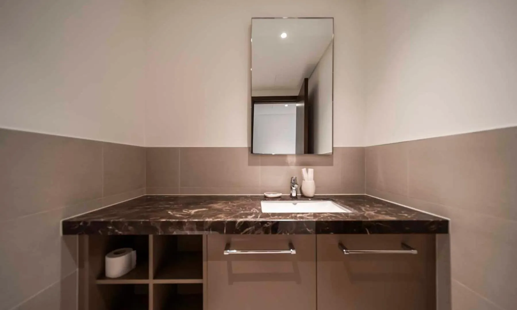 Downtown Dubai Luxury 1 Bedroom In Blvd Heights T1 0*,  United Arab Emirates