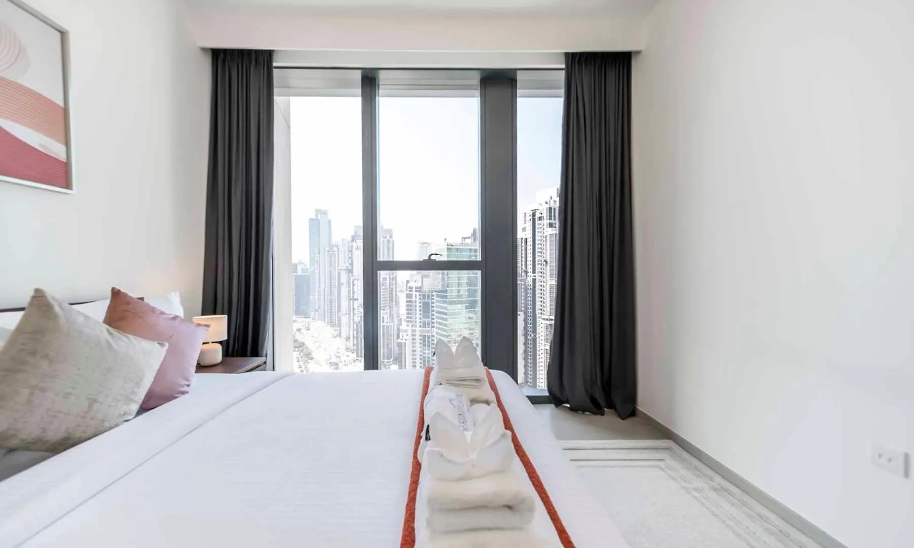 Downtown Dubai Luxury 1 Bedroom In Blvd Heights T1 Apartment